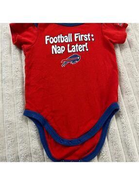 NFL Buffalo Bills Red and Blue Kids Bodysuit Onesie Size 6/9 Months